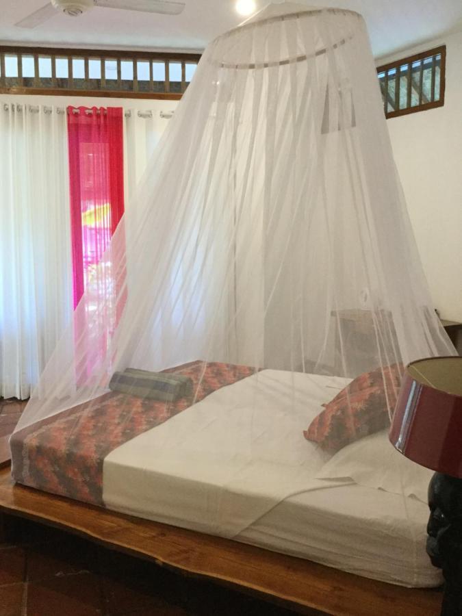 Villa Jati Mangsit Senggigi Buitenkant foto
